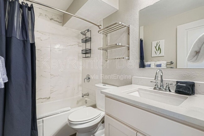 Building Photo - 1458 Ivy St