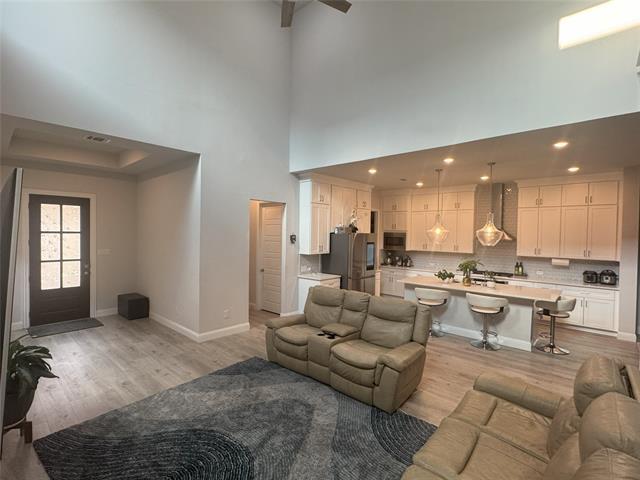 Building Photo - 4544 El Paso Dr