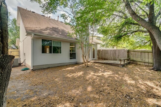 Building Photo - 13030 Staton Dr