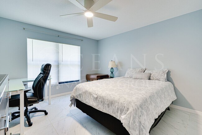 Building Photo - Beautifully Furnished 2BR Home + Bonus Room