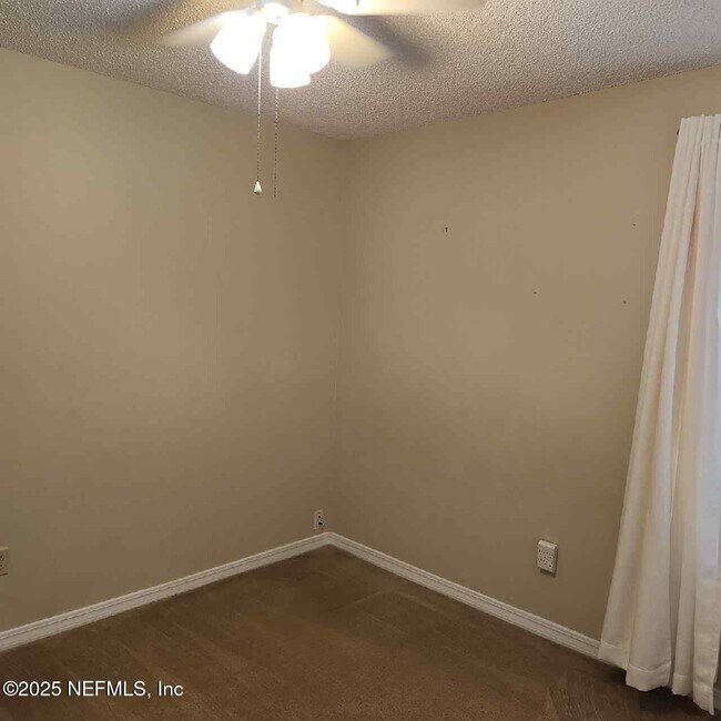 Building Photo - 2210 Captain Kidd Dr