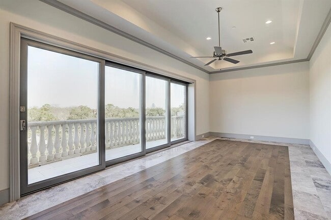 Building Photo - 1909 Revere St