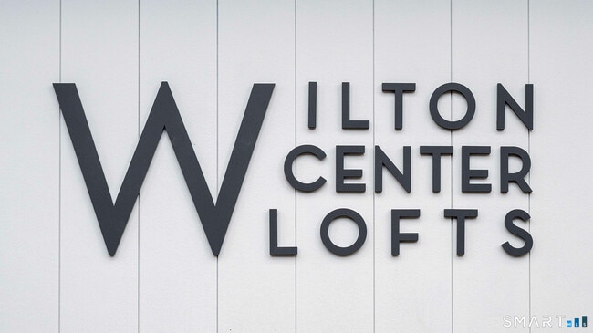 Building Photo - 22 Hubbard Rd