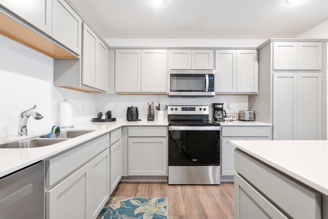 Building Photo - 116 Axlewood Dr