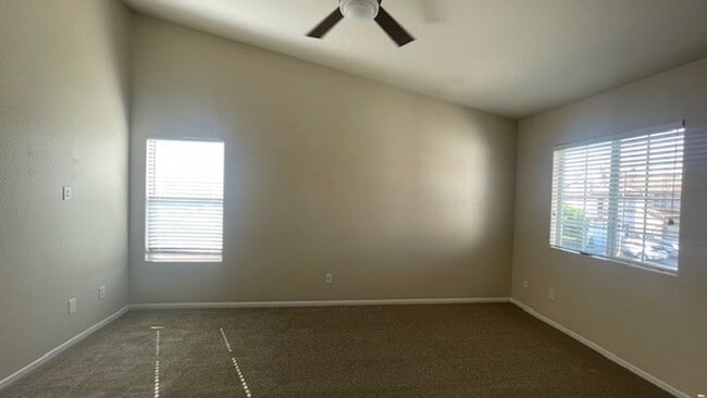 Building Photo - Gorgeous 4 Bedroom, 2.5 Bath with Loft in Rancho Del Oro For Rent!