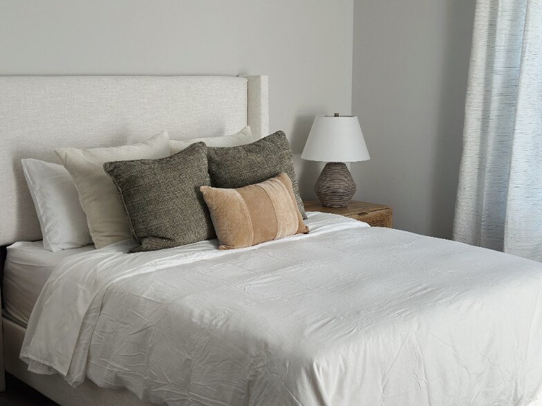 Building Photo - 7817 Tern Dr