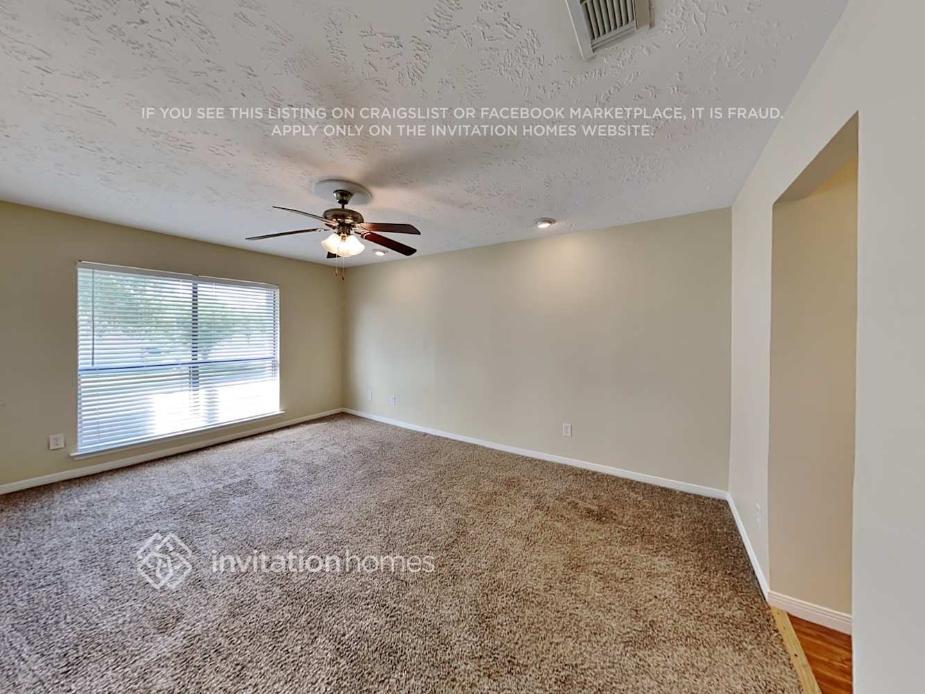 Building Photo - 3138 Mesquite Dr
