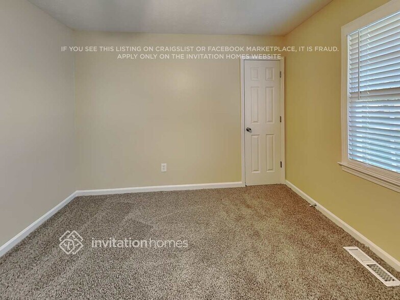 Building Photo - 264 Meek Dr