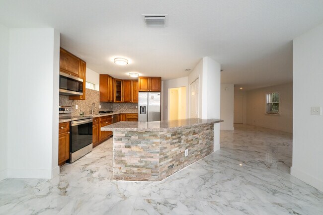 Building Photo - 2379 NW 33rd Terrace