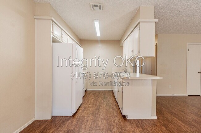 Building Photo - 618 Welston Cir
