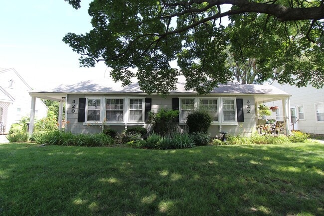 Primary Photo - July 2025 FREE On This One Bedroom Duplex ...