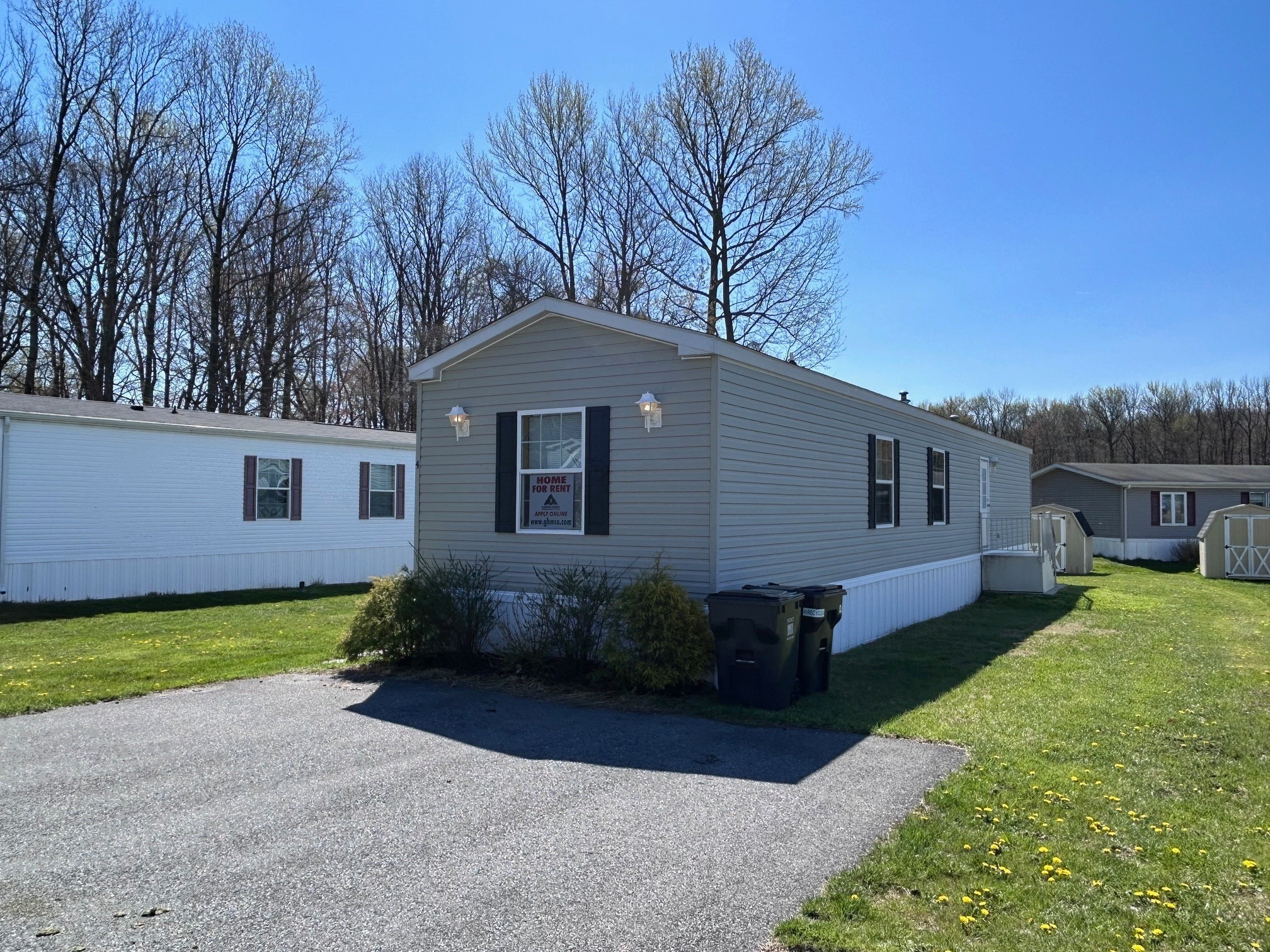 Building Photo - 4 Fawn Hl