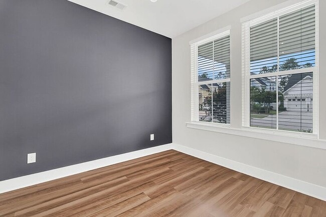 Building Photo - 396 Ripple Park Dr