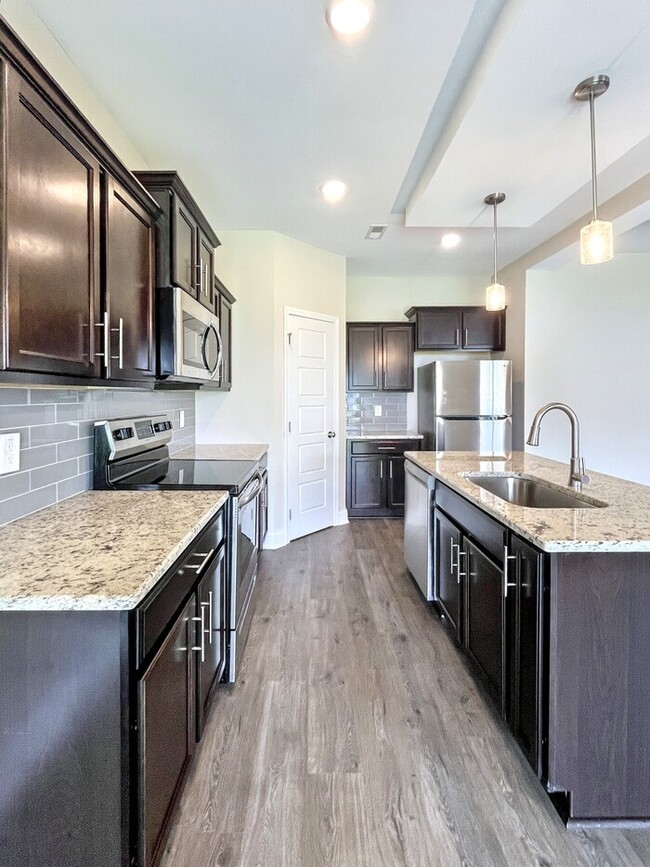 Building Photo - 829 Marksman Ct