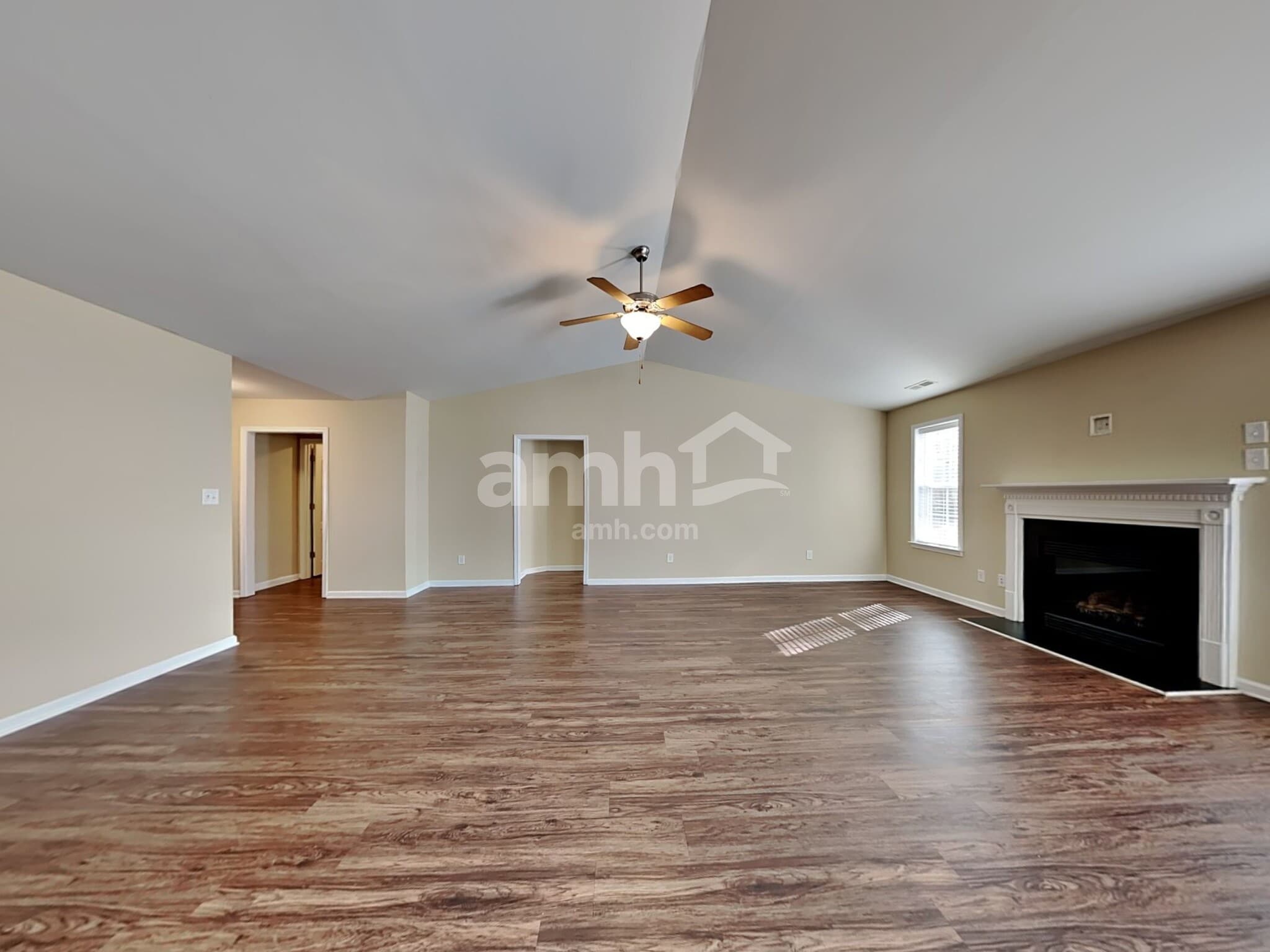 Building Photo - 416 Joneshaven Dr