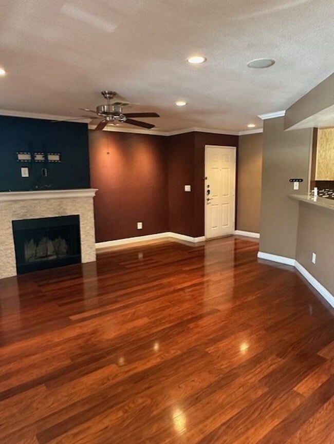 Building Photo - Spacious 2-Bedroom, 2-Bath Condo with Fire...