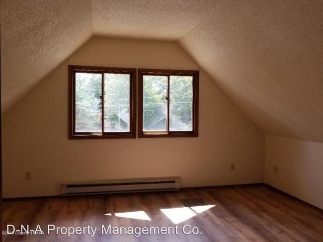 Building Photo - 3 br, 2 bath House - 624 Country Place Dr