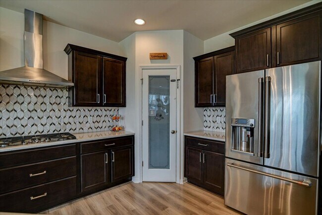 Building Photo - 2583 Dogwood Ln