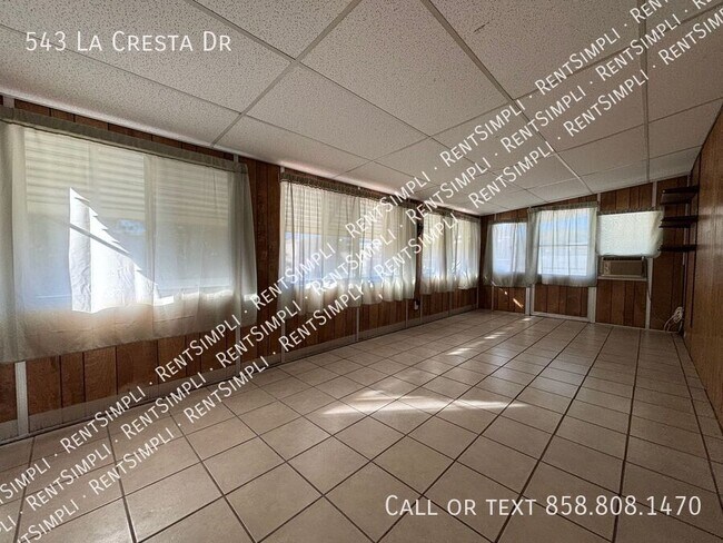 Building Photo - 543 La Cresta Dr