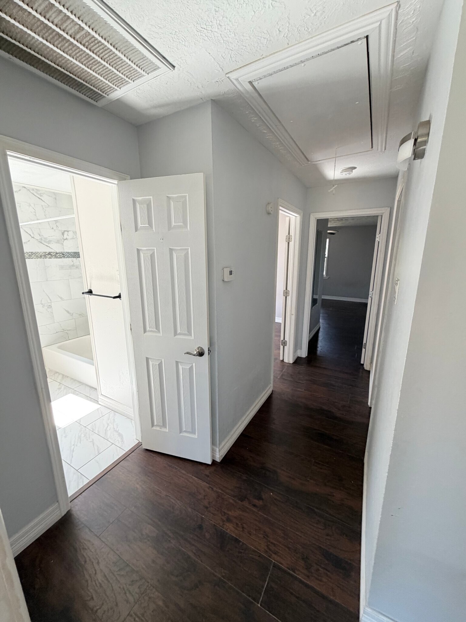 Building Photo - 7230 Edgemoor Dr
