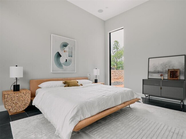 Building Photo - 412 Kemp St