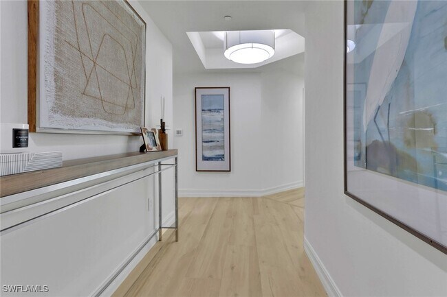 Building Photo - 2728 Tiburon Blvd E