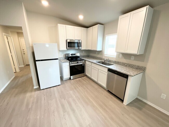 Building Photo - 5731 Falcon Pt