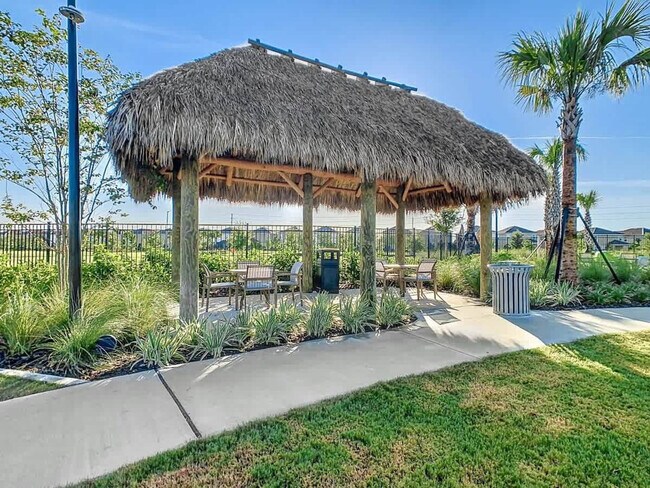 Building Photo - 675 Ocean Course Ave