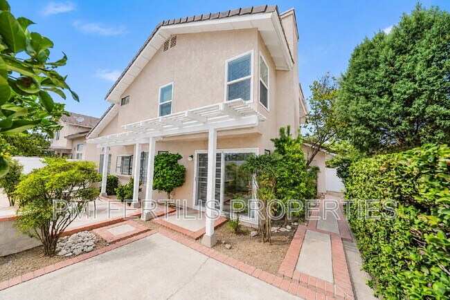 Building Photo - 10909 Rollins Ct