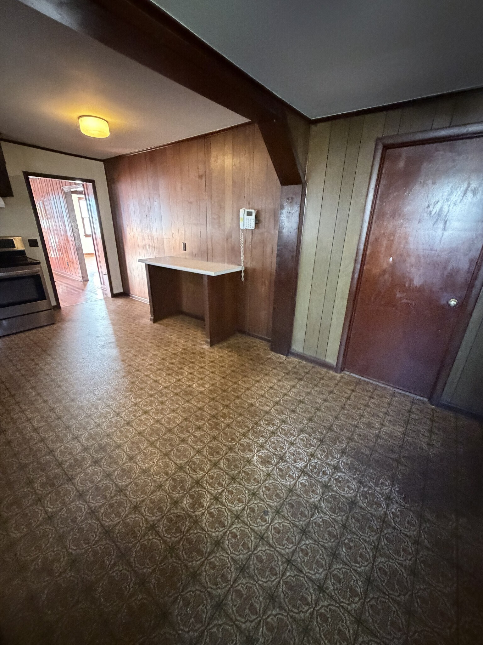 Building Photo - 1215 E 35th Street Pl