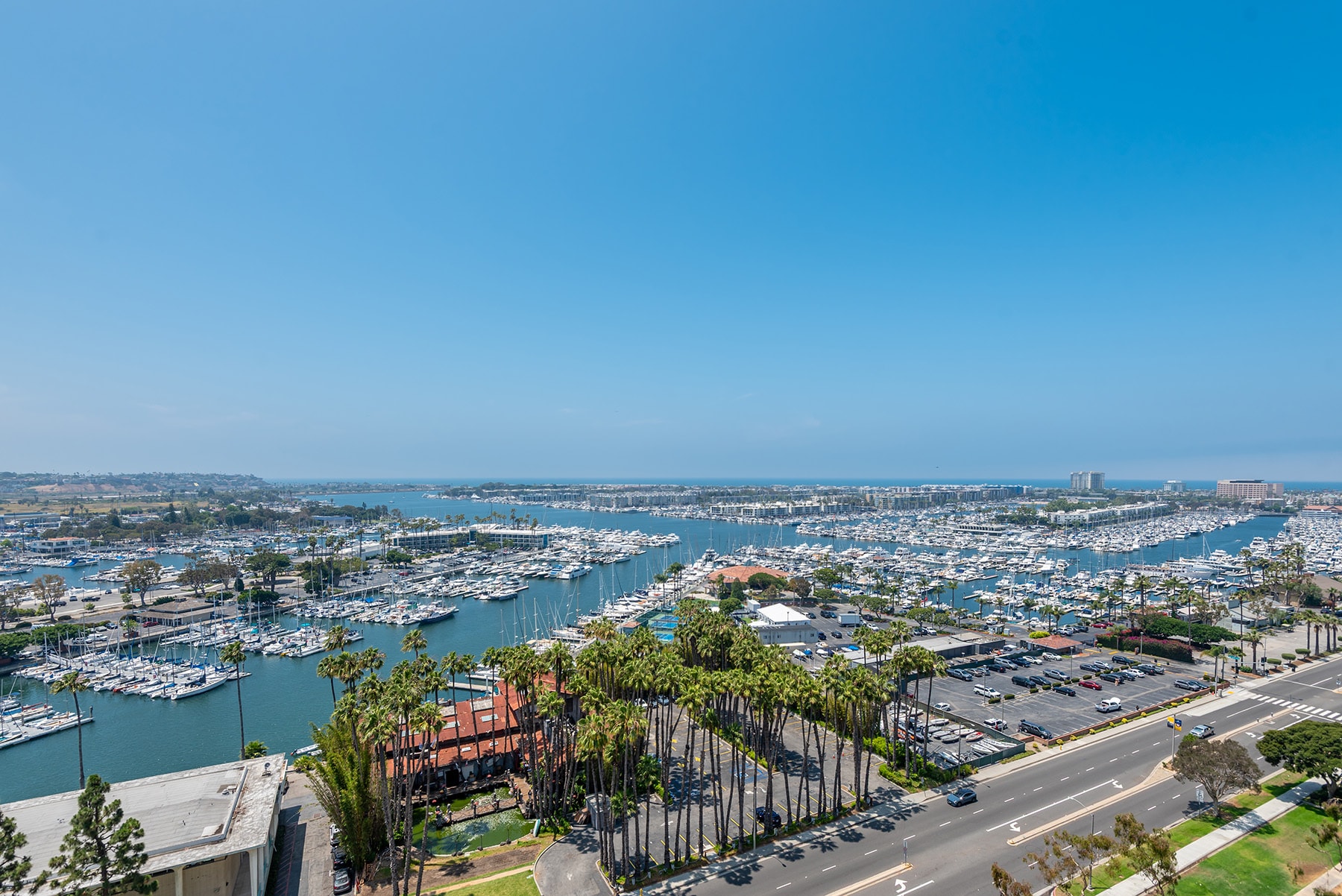 Building Photo - 13600 MARINA POINTE Dr
