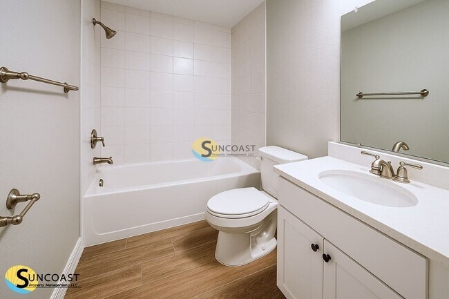 Building Photo - 36 Pine Haven Dr