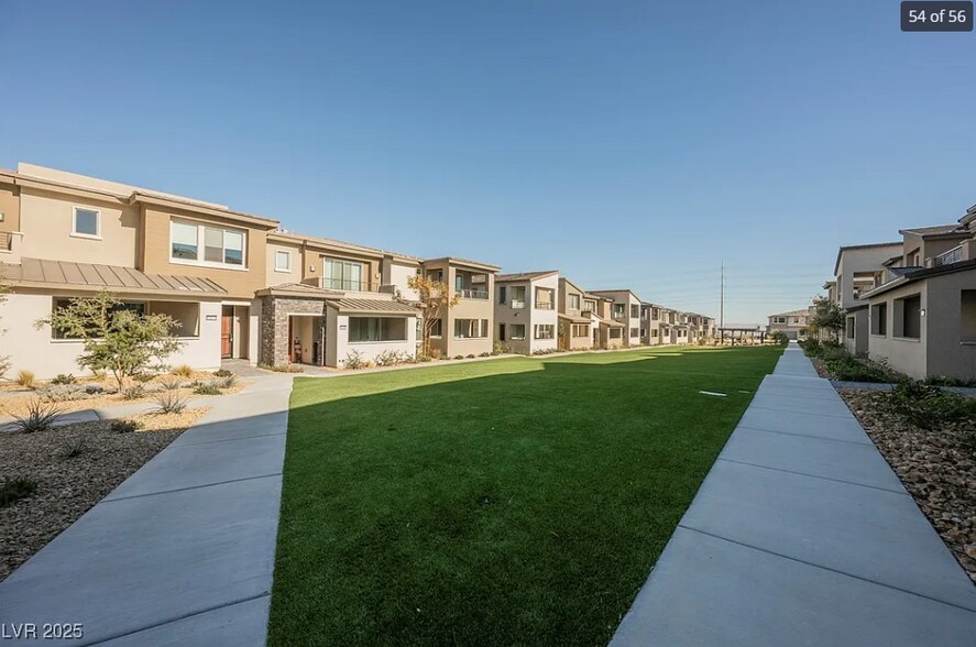 Building Photo - 2451 Altitude St