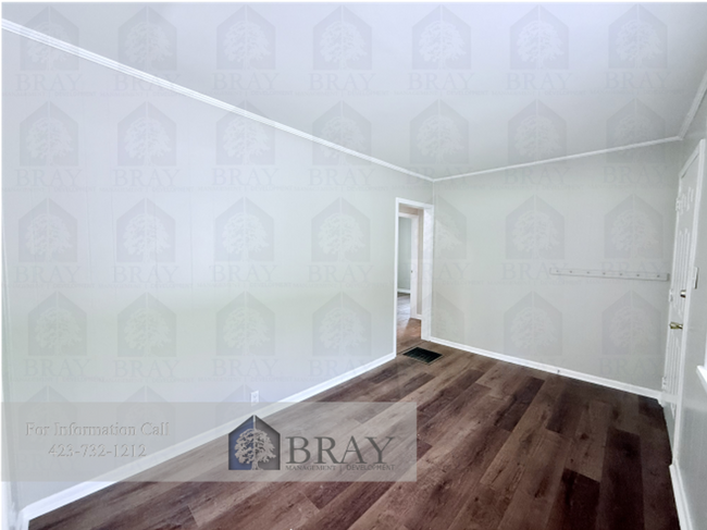 Building Photo - Charming Cottage Retreat in the Heart of Ridgefields – 2BR Renovated Home with Stream Views