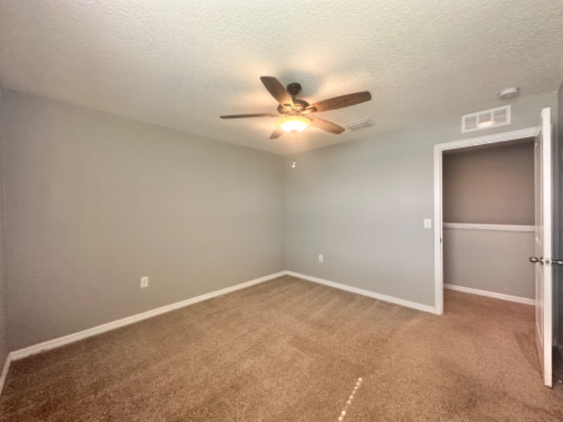 Building Photo - 4441 Lindever Ln