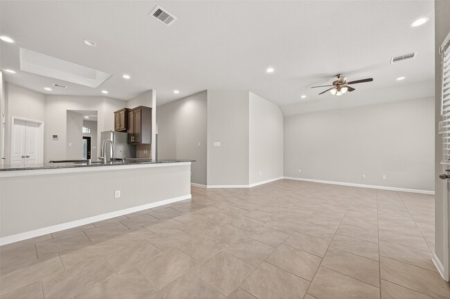 Building Photo - 219 Verde Lake Way