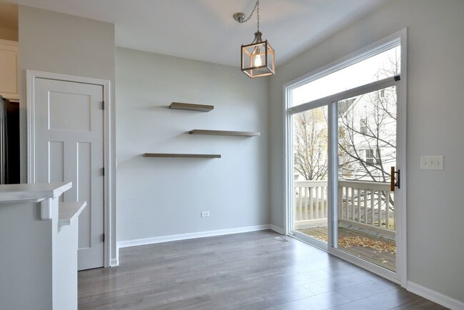 Building Photo - 5502 Cambridge Way