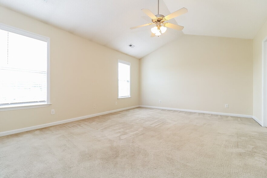 Building Photo - 36 Faircloth Ct