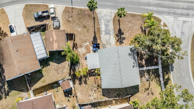 Building Photo - 16001 Saddlestring Dr