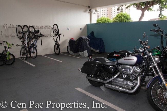 Building Photo - Close to Pearlridge 1 bedroom
