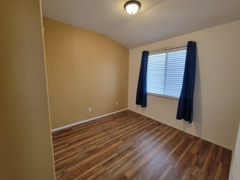 Building Photo - 2501 Bar Harbor Dr