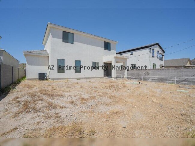 Building Photo - 1409 E Shangri La Rd