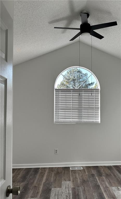 Building Photo - 1971 Abbey Province