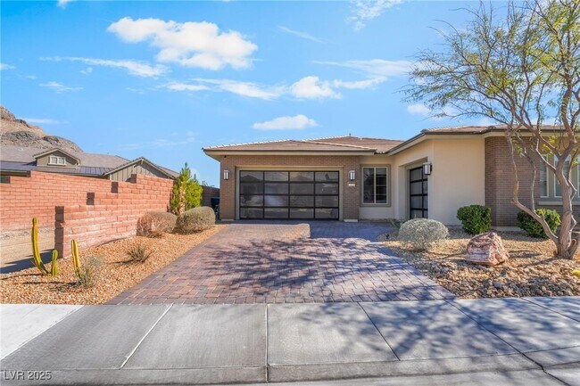 Building Photo - 3120 Greenscape Ln