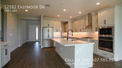 Building Photo - 12182 Eastmoor Dr