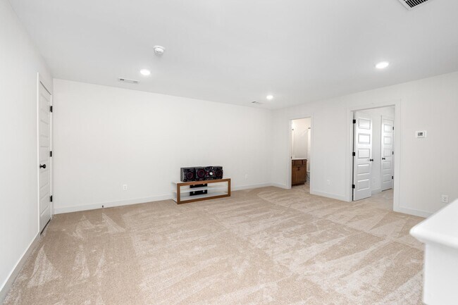 Building Photo - 5628 Gerber Rd