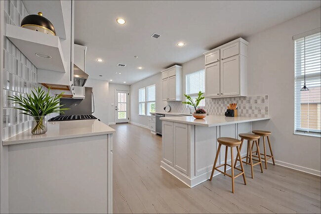 Building Photo - 6311 Serenity Terrace Dr