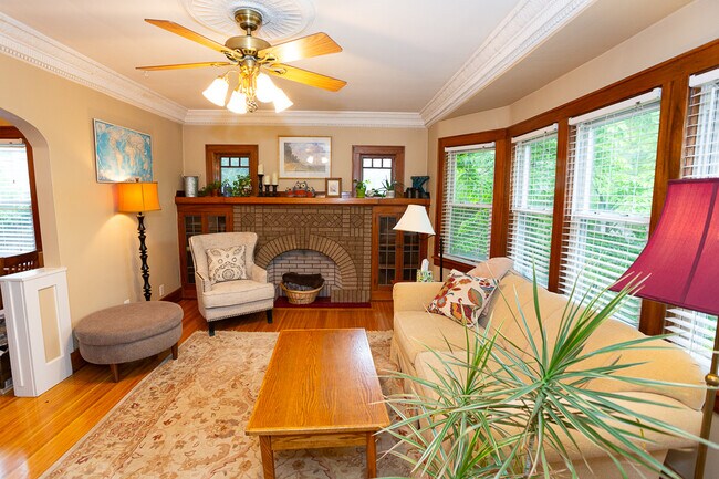 Living Room - 117 Merchants Rd