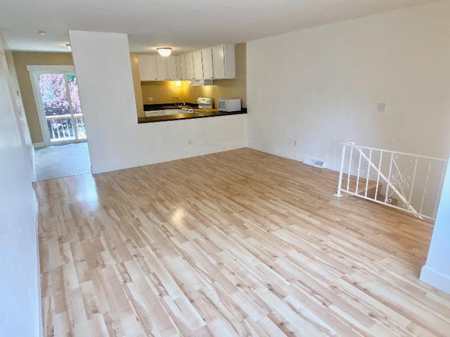 Building Photo - 2747 Leisure Dr