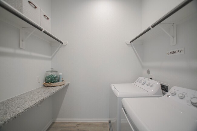 Building Photo - 4232 Merry Mill Dr